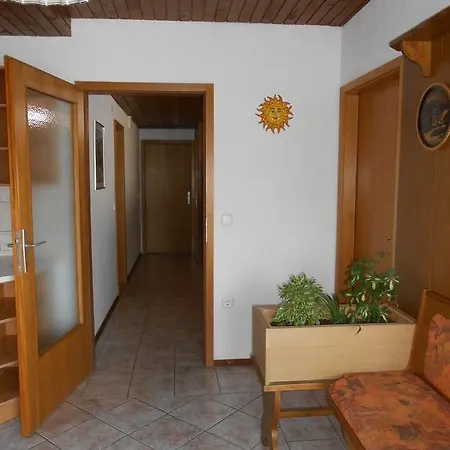 Apartma Eva *